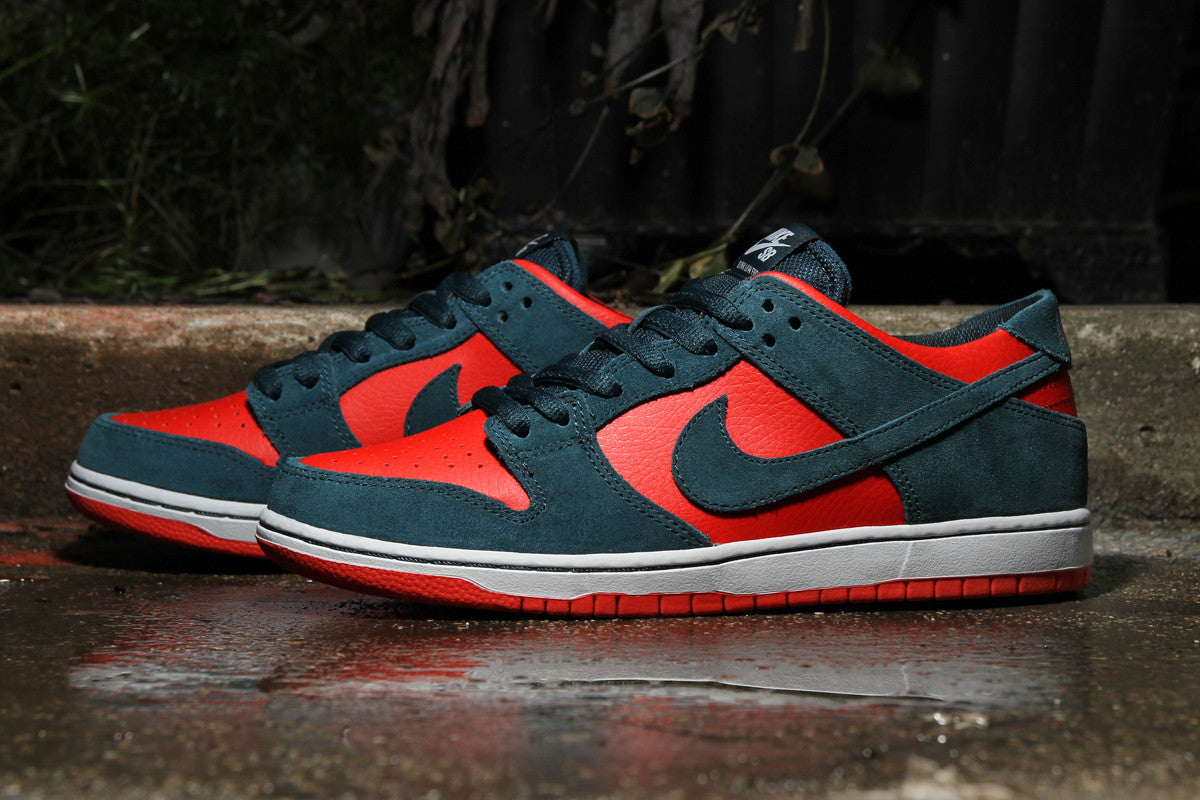 NIKE SB DUNK LOW PRO - UN-SHARK â Premier