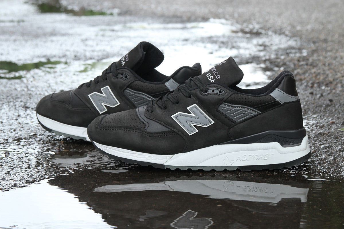 is new balance made by nike