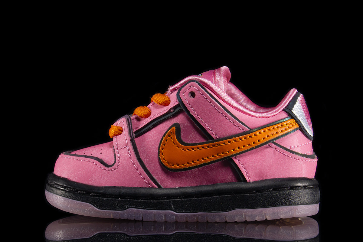 The Powerpuff Girls × Nike SB PS DunkLow The Powerpuff Girls X Dunk Low Pro SB QS PS 'Blossom' - Nike
