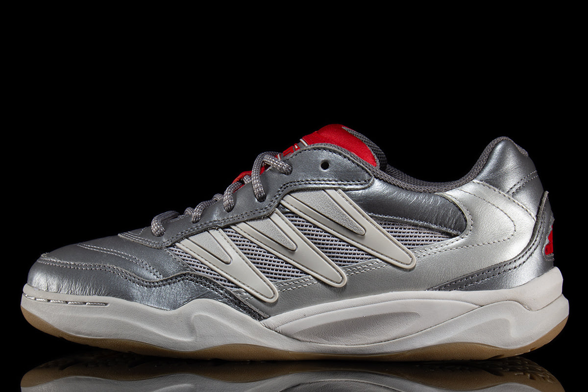 Predator 94 St 10 / Iron/Metallic Silver/Better Scarlet Predator 94 St 10 / Iron/Metallic Silver/Better Scarlet