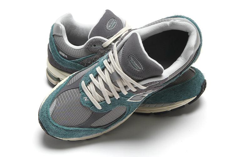 New Balance | 2002R Style # M2002REM Color : New Spruce / Magnet / Shadow Grey\