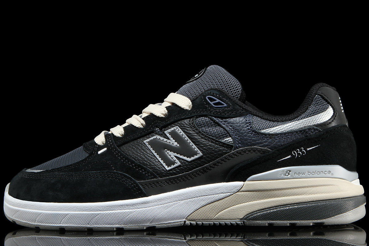 933 - Standard & Wide – Premier