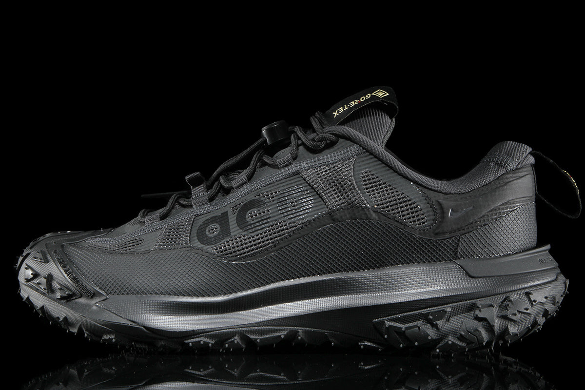 ACG Mountain Fly Low Gore-Tex – Premier - Main Image