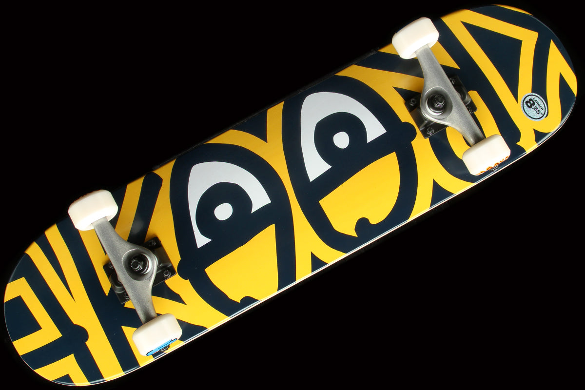 Big Eyes Yellow/Black Complete Deck 8.25
