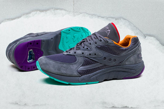 SAUCONY AYA X RAISED BY WOLVES