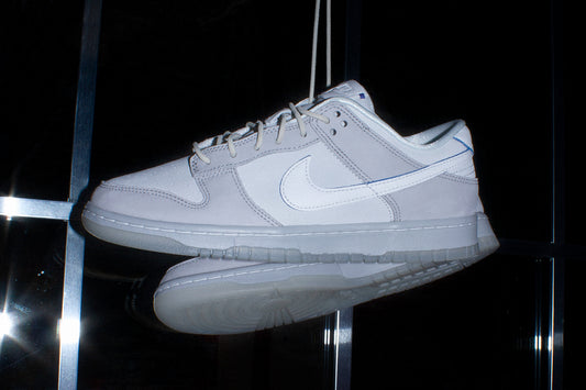 NIKE DUNK LOW - PURE PLATINUM