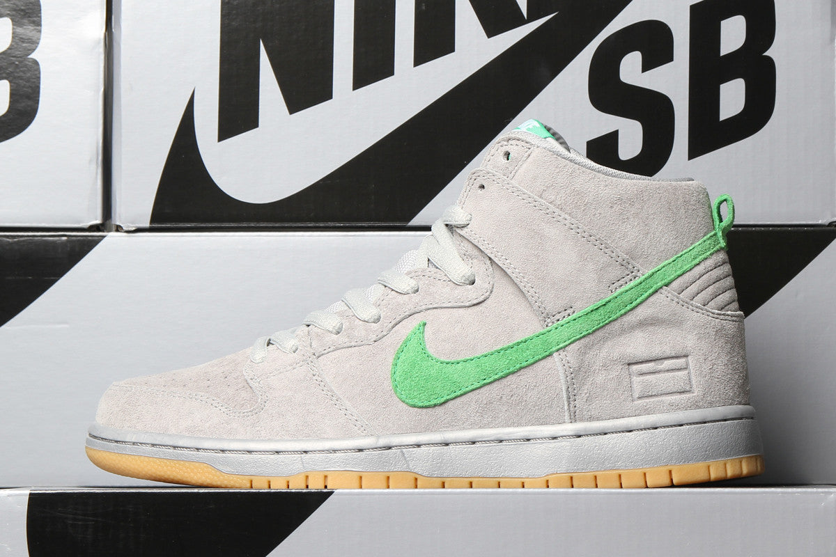ナイキ　ダンク DUNK HIGH PREMIUM SB SILVER BOX NIKE SB DUNK HIGH PREMIUM (SILVER BOX) – Premier