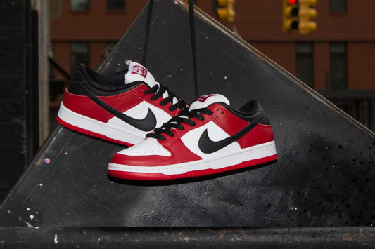 NIKE SB DUNK LOW - J PACK - CHICAGO