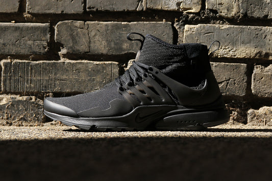 NIKE ARRIVALS