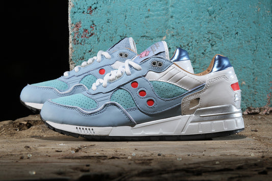 EXTRA BUTTER X SAUCONY "FOR THE PEOPLE"