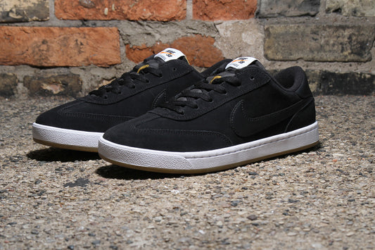 NIKE SB FC CLASSIC