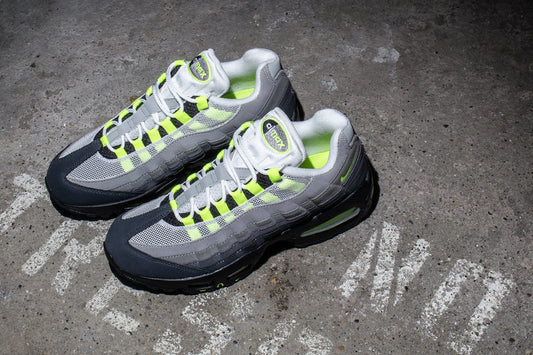 NIKE AIR MAX 95 NEON