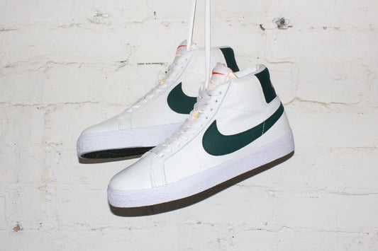 NIKE SB BLAZER MID