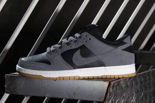 NIKE SB DUNK LOW TRD