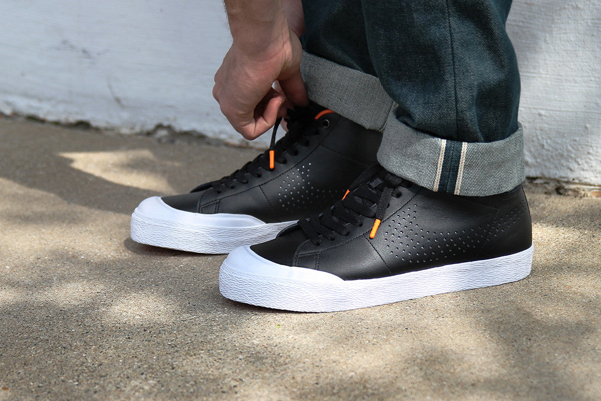 NIKE SB BLAZER MID XT 