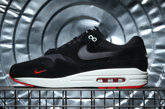 NIKE AIR MAX 1