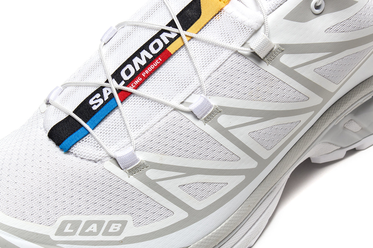 Salomon | XT-6
Style # L41252900
Color : White / Lunar Rock