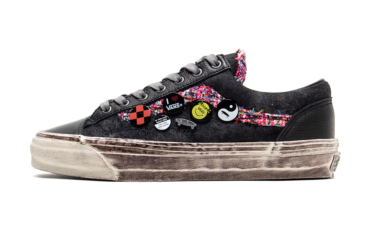 Vans OTW - LX Old Skool 36 Souvenir
Style # VN000E8VEMV1
Color : Faded Black