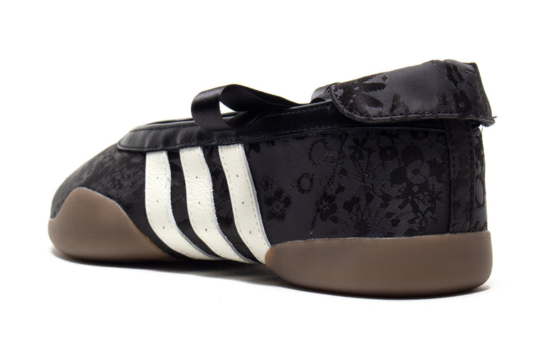 Adidas Originals - Women's Taekwondo Mei Balle
Style # IH6916
Color : Core Black / Off White / Gum 5