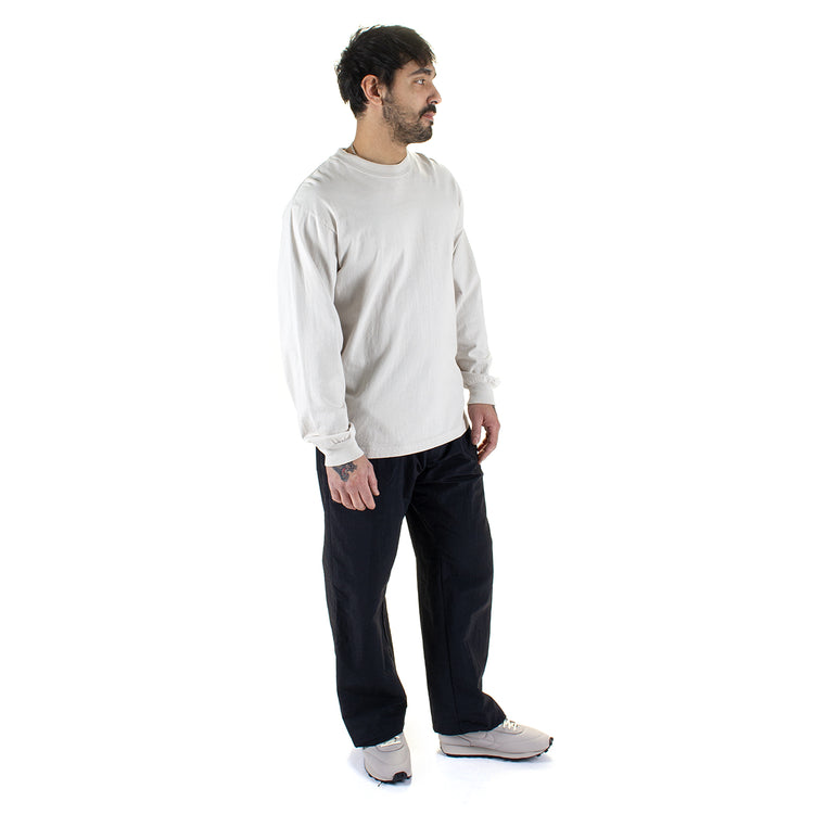 Nike - ACG Dolomiti Pant
Style # IF0913-010
Color : Black / Summit White