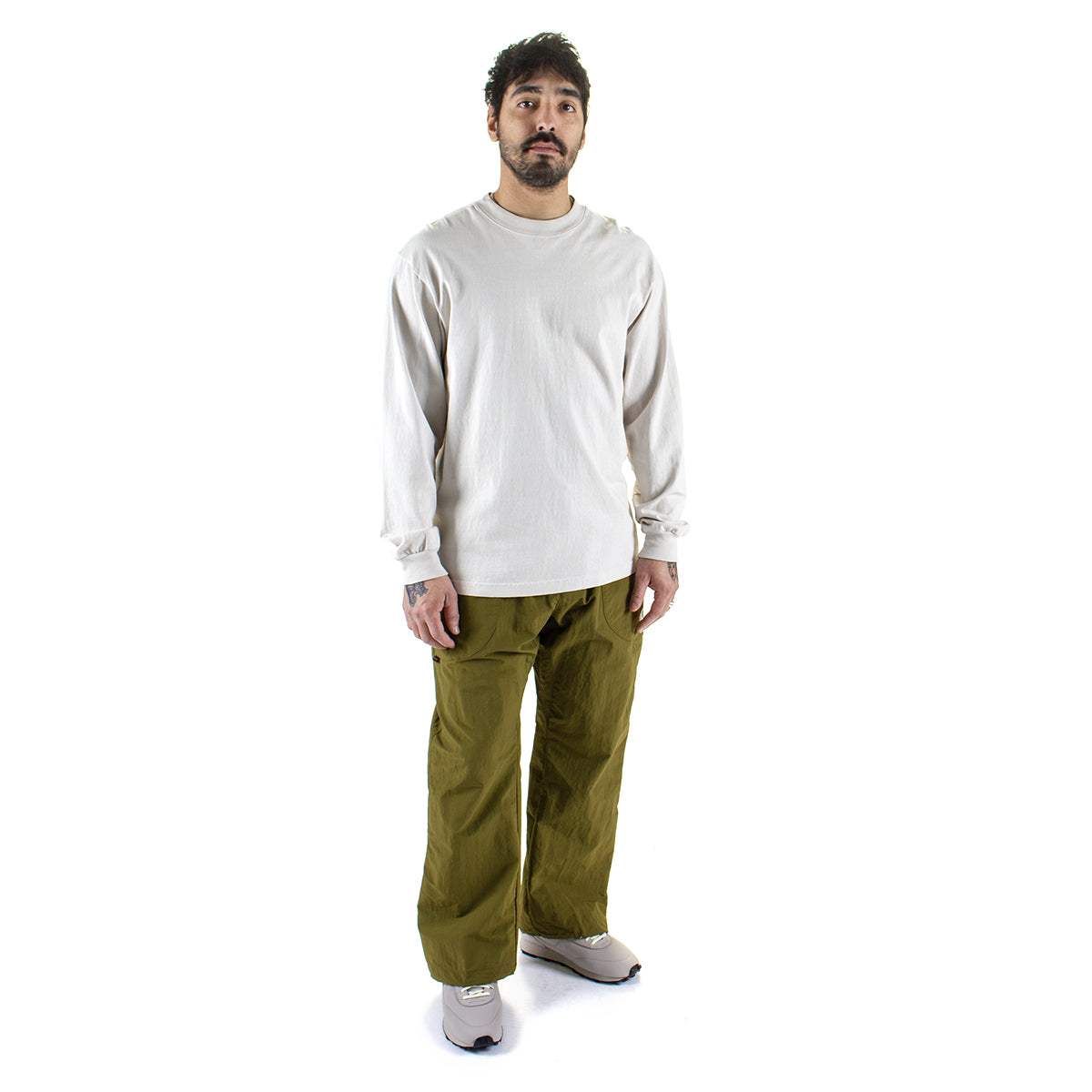 Nike - ACG Dolomiti Pant
Style # IF0913-368
Color : Olive Flak / Black / Summit White