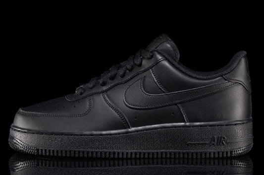 Nike - Air Force 1 '07
Style # CW2288-001
Color : Black