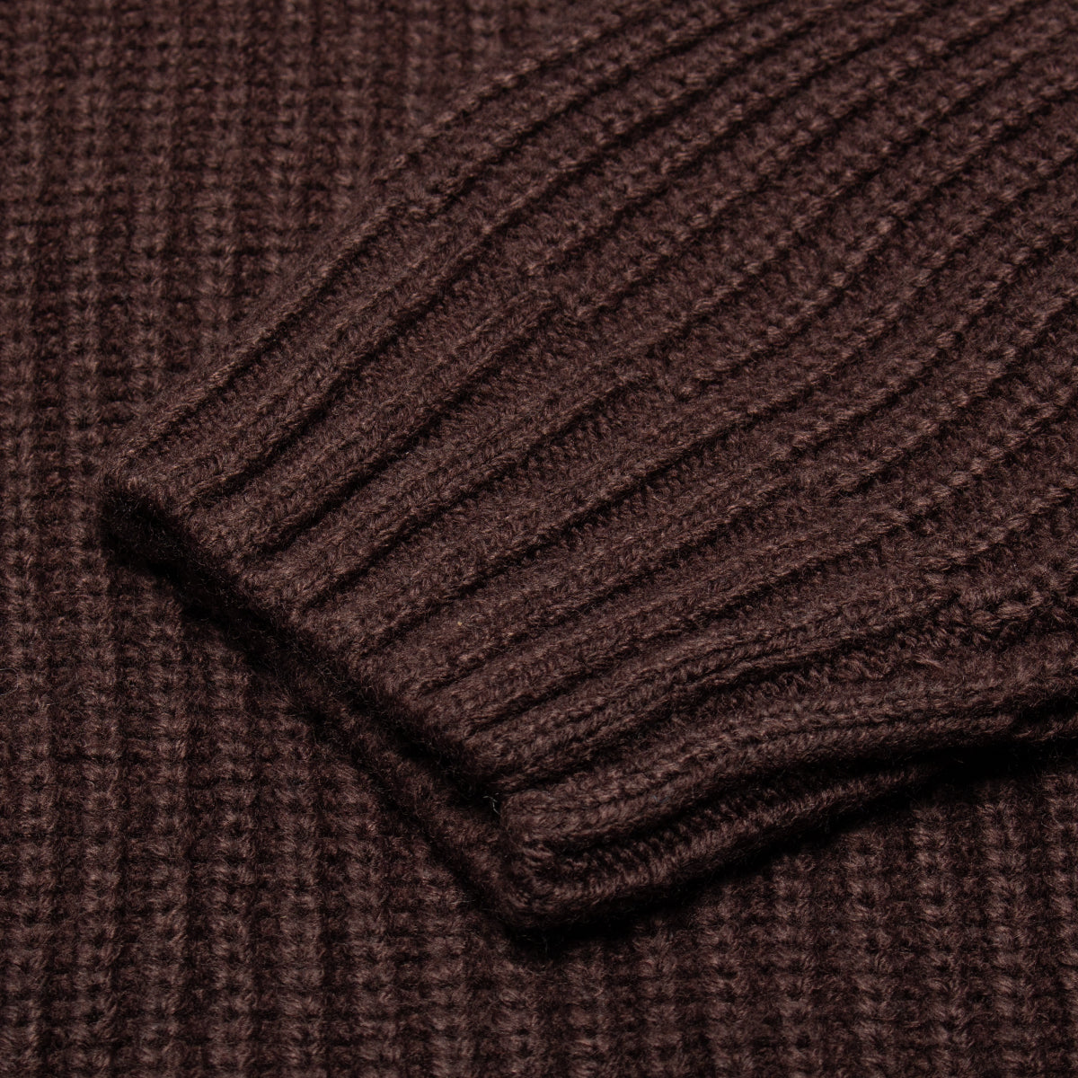 Carhartt WIP - Detroit Half Zip Sweater
Style # I035398-33H
Color : Palisander