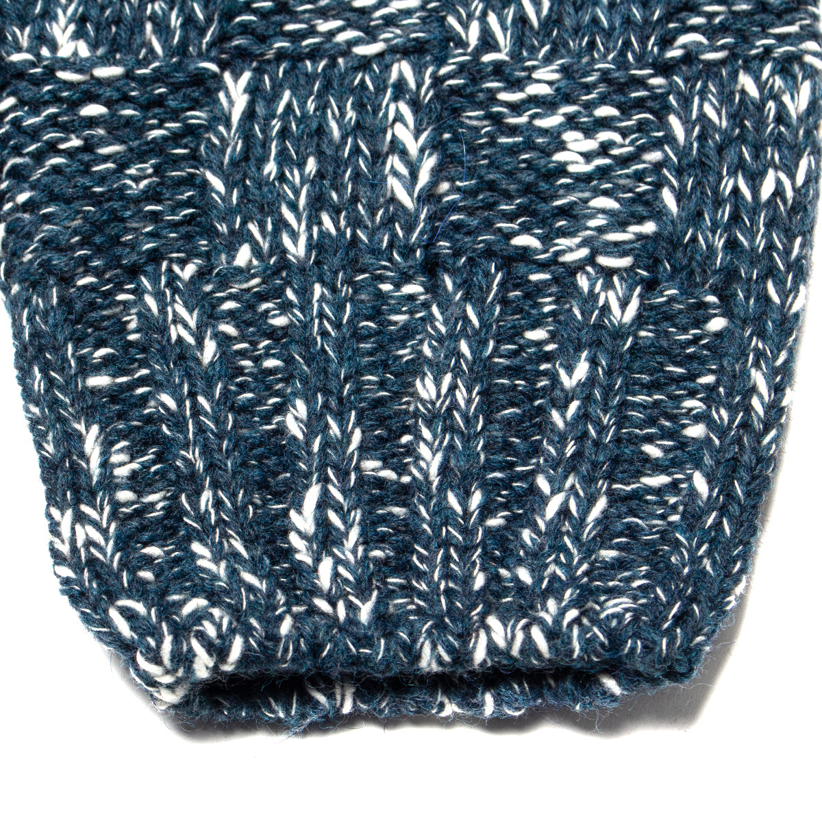 Carhartt WIP - Kyloe Sweater
Style # I035393-3CO
Color : Deep Lagoon Heather