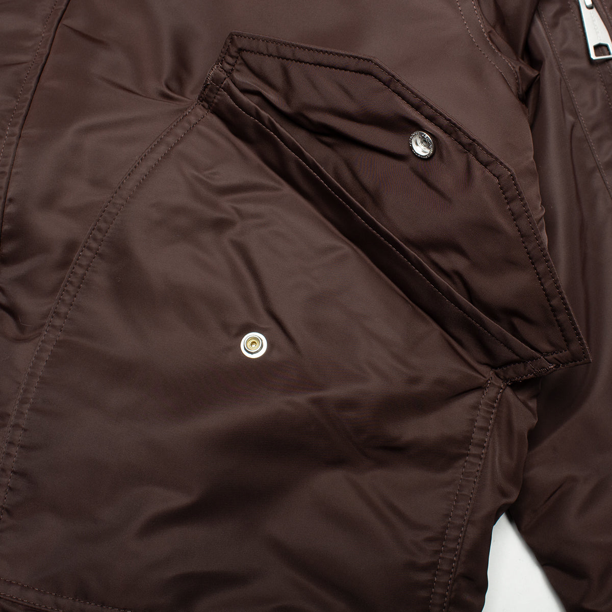 Carhartt WIP - HD Oltera Bomber
Style # I035309-3AC
Color : Palisander / Angelite