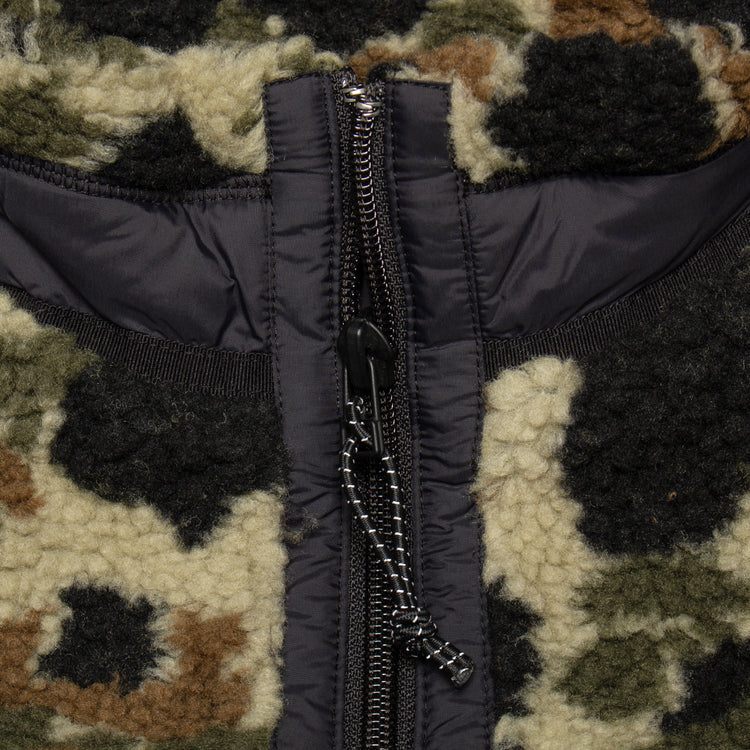 Carhartt WIP - Prentis Liner
Style # I035696-3CV
Color : Camo Duck Jacquard / Green / Black