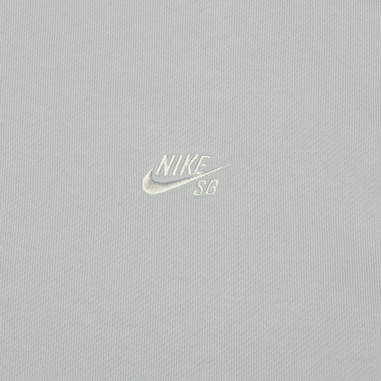 Nike SB | Essentials Logo Crewneck
Style # FV7353-085
Color : Football Grey / White