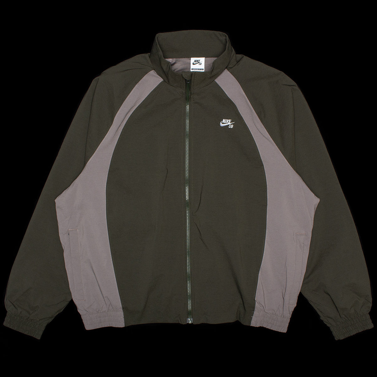 Nike SB | Full Zip Woven Jacket
Style # HJ2910-355
Color : Sequoia / Cave Stone / White