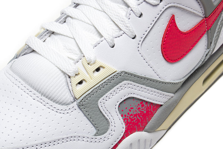 Nike | Air Tech Challenge II
Style # FZ9033-100
Color : White / Racer Pink / LT Smoke Grey