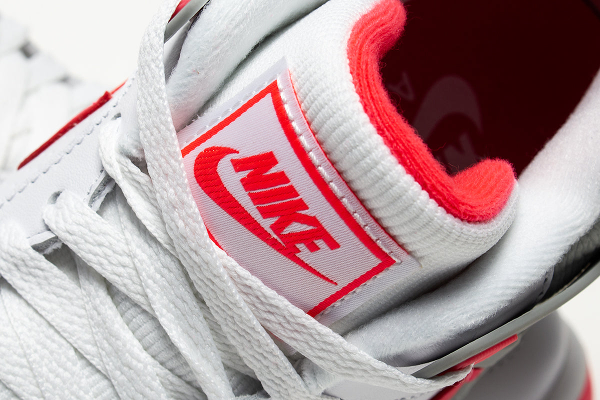 Nike | Air Tech Challenge II
Style # FZ9033-100
Color : White / Racer Pink / LT Smoke Grey