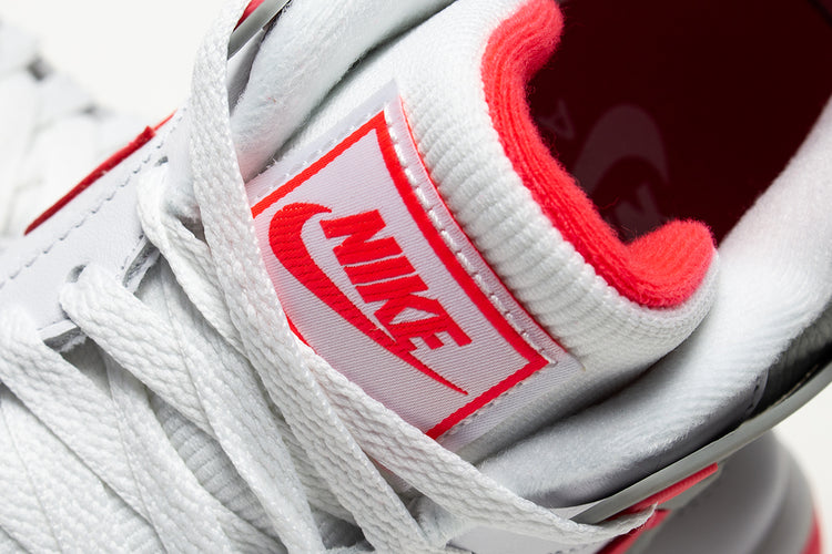 Nike | Air Tech Challenge II
Style # FZ9033-100
Color : White / Racer Pink / LT Smoke Grey