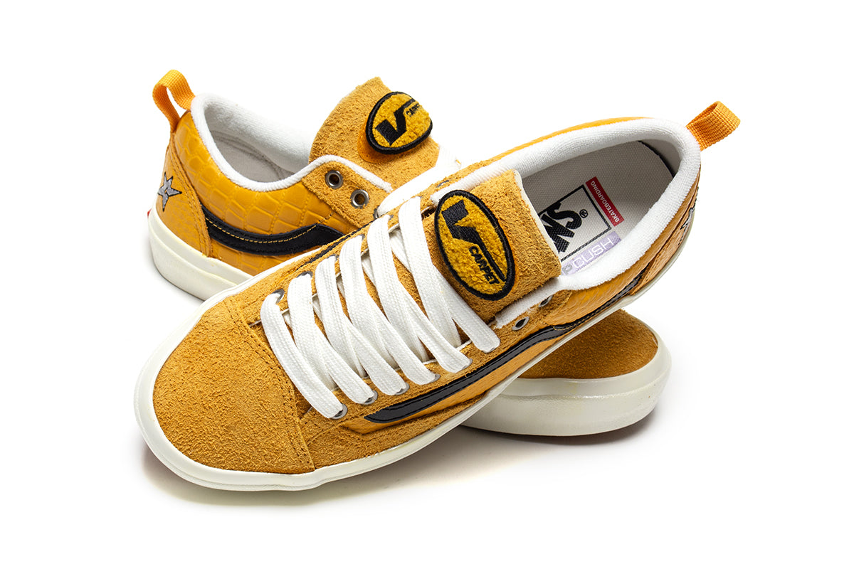 Vans | Skate Old Skool 36 x Carpet
Style # VN000EEGYLW1
Color : Yellow / White
