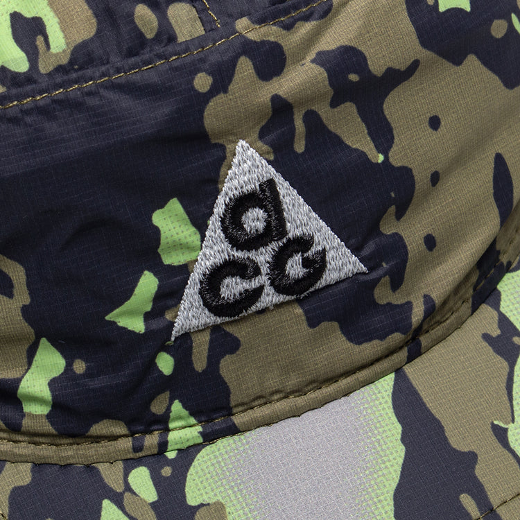 Nike - ACG Fly Cap
Style # IH9260-368
Color : Olive Flak / Black / Black