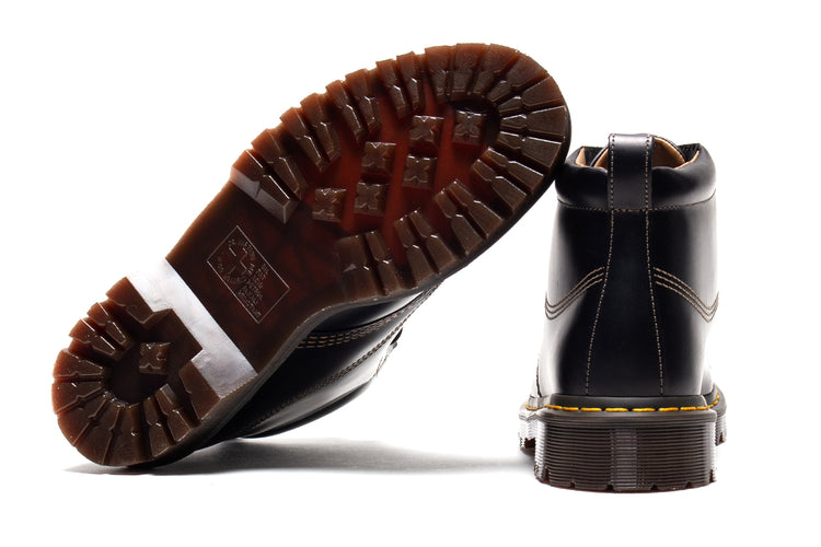 Dr. Martens - Lowell Chukka
Style # 42706001
Color : Black