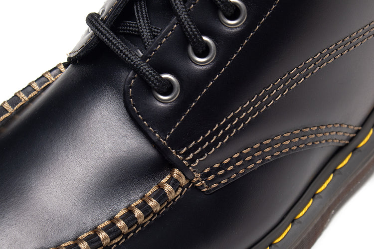 Dr. Martens - Lowell Chukka
Style # 42706001
Color : Black