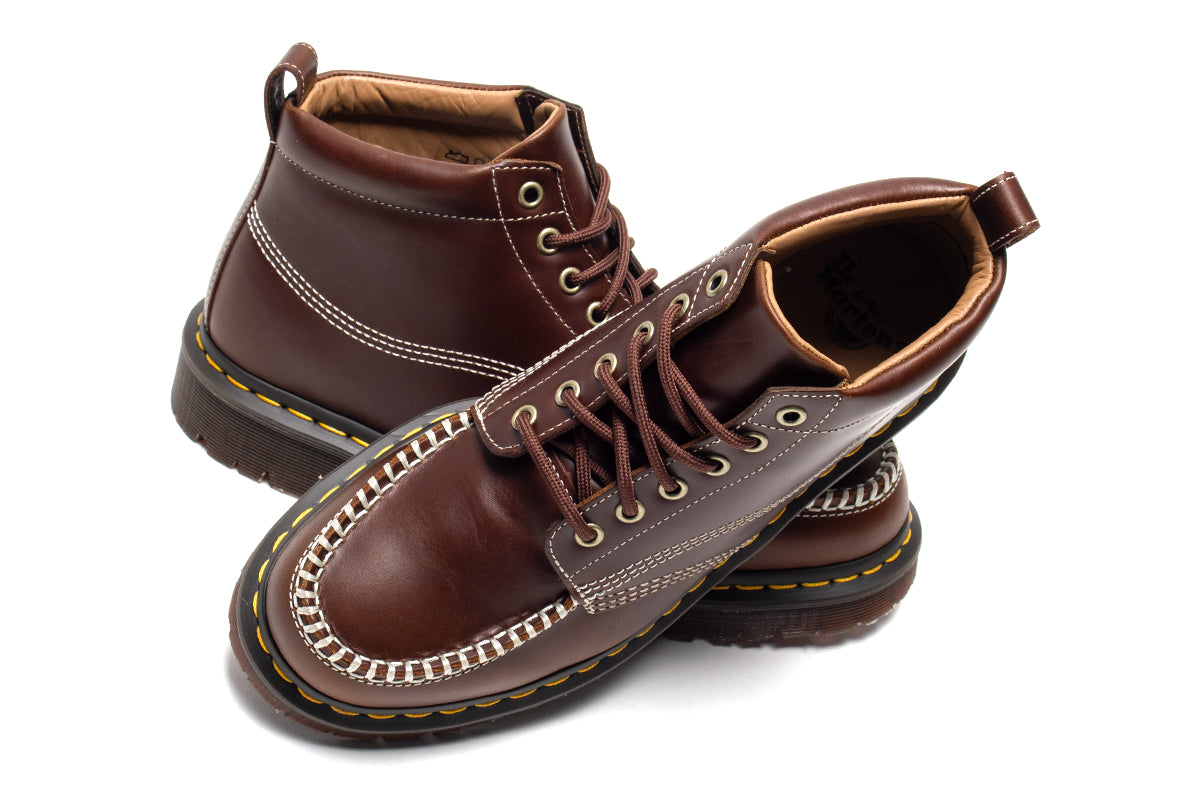 Dr. Martens - Lowell Chukka
Style # 42706200
Color : Butterscotch
