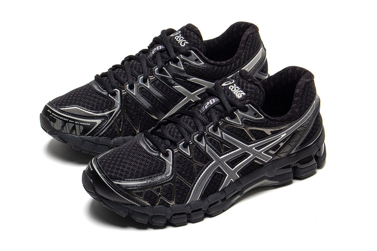 Asics - Gel-Kayano 20
Style # 1203A388.003
Color : Black / Clay Grey