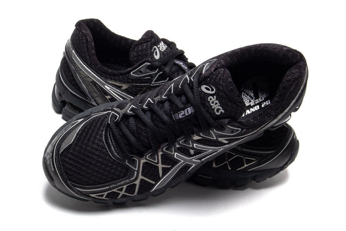 Asics - Gel-Kayano 20
Style # 1203A388.003
Color : Black / Clay Grey