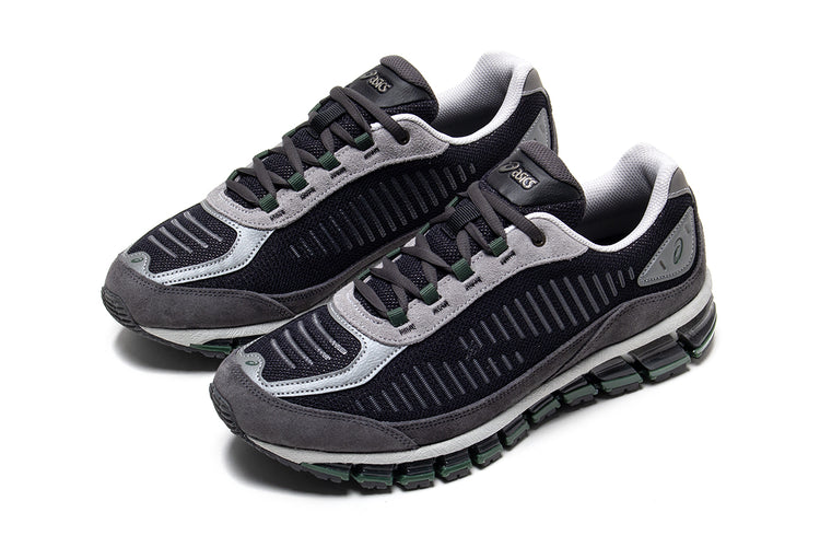 Asics - Gel-Quantum 360 I Amp
Style # 1203A731.002
Color : Black / Obsidian Grey