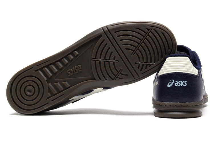 Asics - Skyhand OG
Style # 1203A451.400
Color : Midnight / Ivory