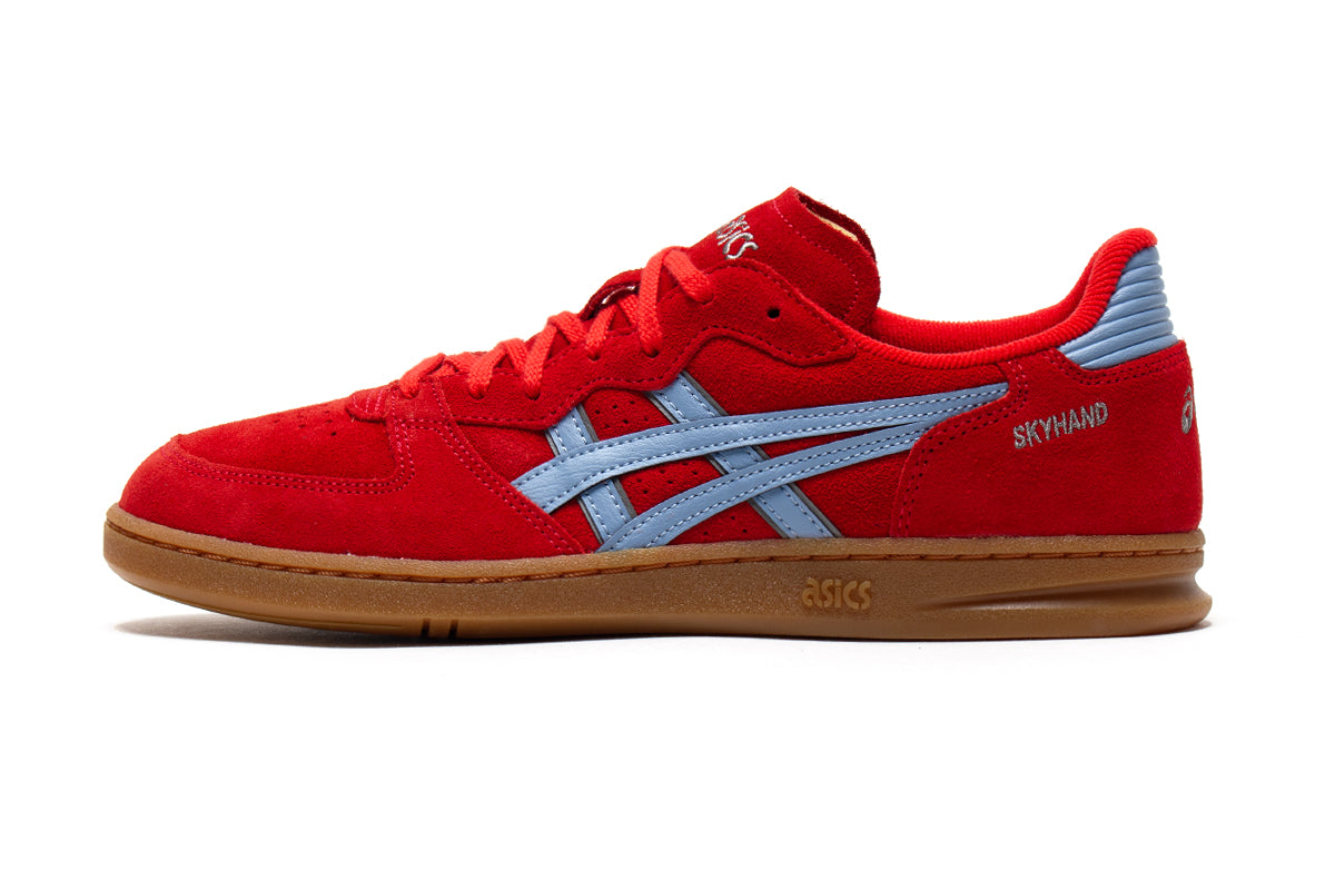 Asics - Skyhand OG
Style # 1203A452.601
Color : Electric Red / Harbor Blue