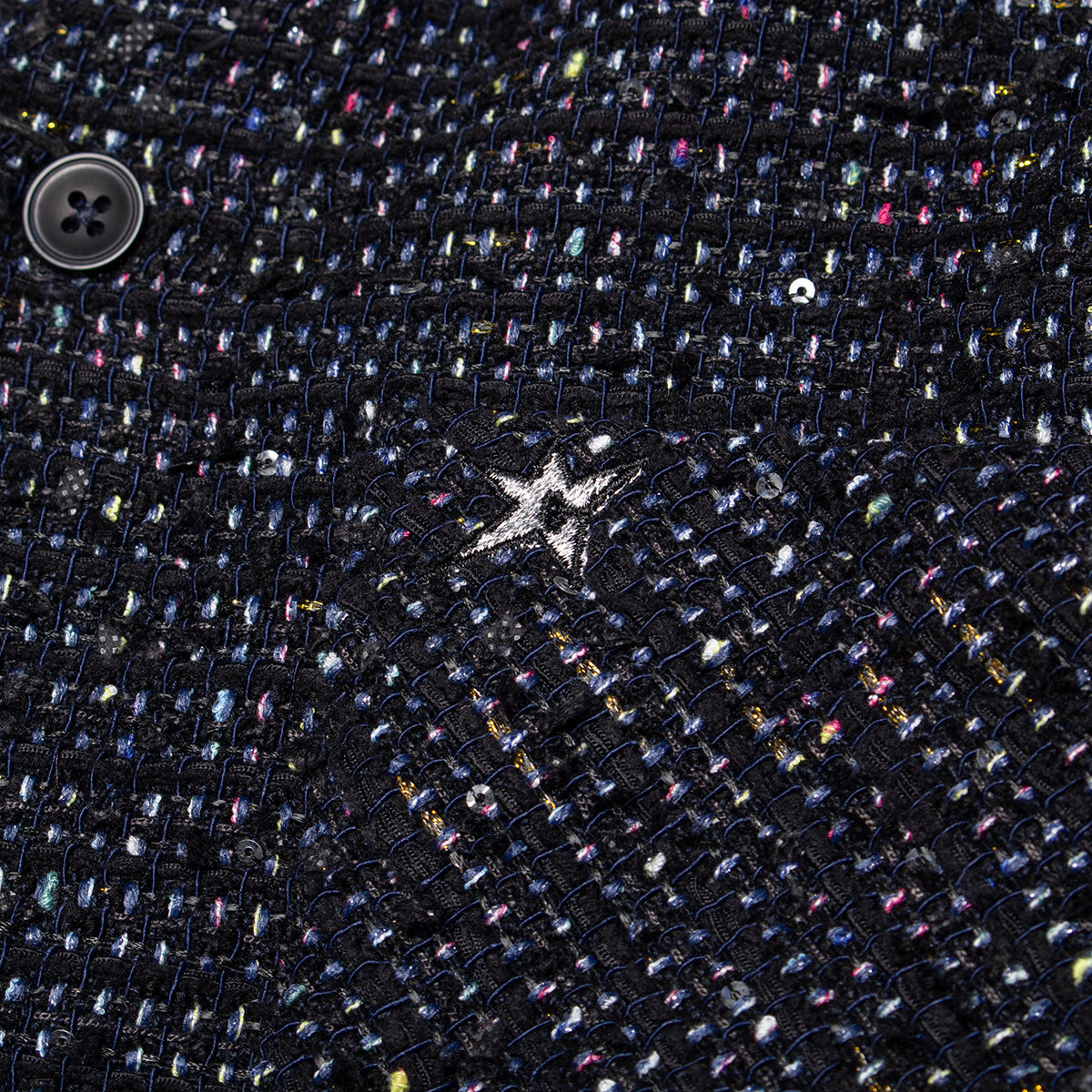 Carpet Company - C-Star Basket Weave Button Up
Color : Black