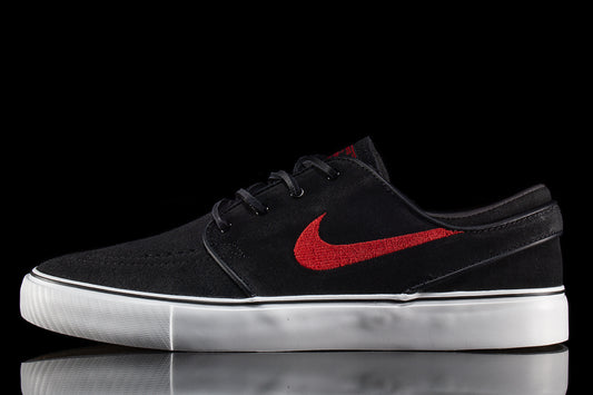 Nike SB | Zoom Janoski OG+
Style # FD6757-002
Color : Black / University Red / Summit White