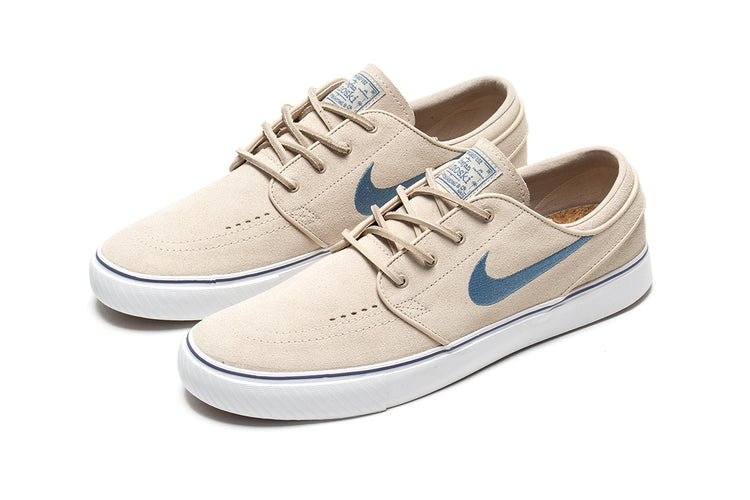 Nike SB | Zoom Janoski OG+
Style # FD6757-101
Color : Sanddrift / Smokey Blue / Thunder Blue