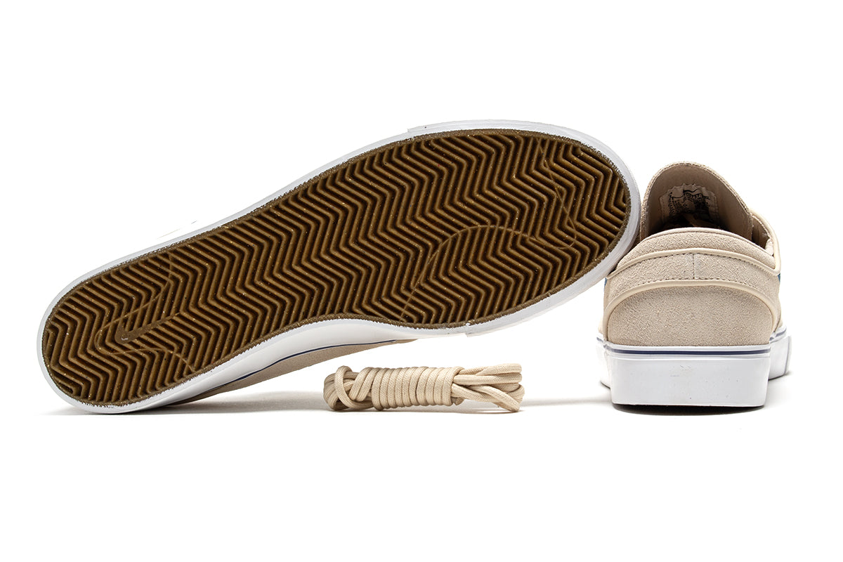 Nike SB | Zoom Janoski OG+
Style # FD6757-101
Color : Sanddrift / Smokey Blue / Thunder Blue