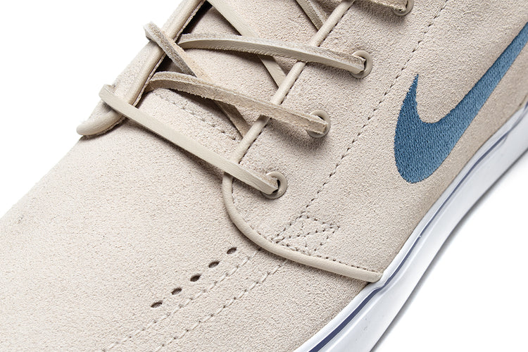 Nike SB | Zoom Janoski OG+
Style # FD6757-101
Color : Sanddrift / Smokey Blue / Thunder Blue